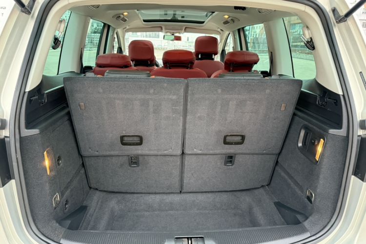 Used Volkswagen Sharan 2013 2.0 TSI Standard Model Trunk