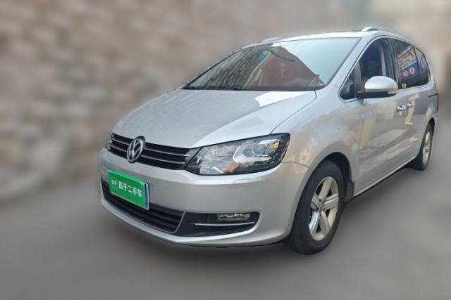 Volkswagen Sharan 2013 2.0 TSI Comfort Model usado