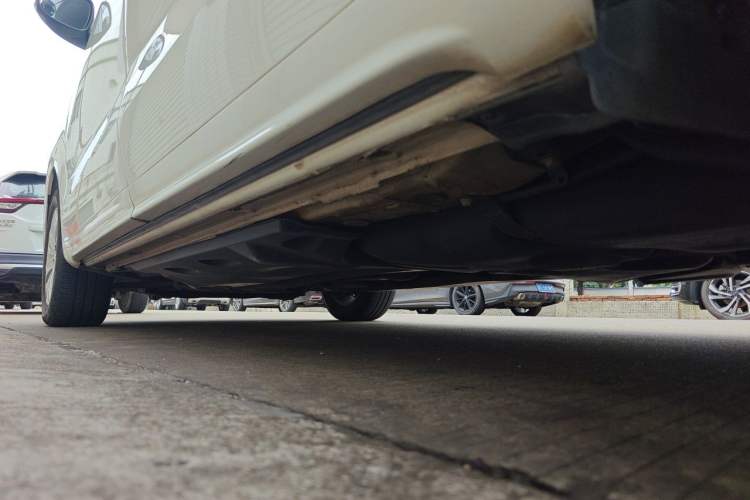 Used Volkswagen Sharan 2013 1.8TSI Standard Model Chassis Rear Left