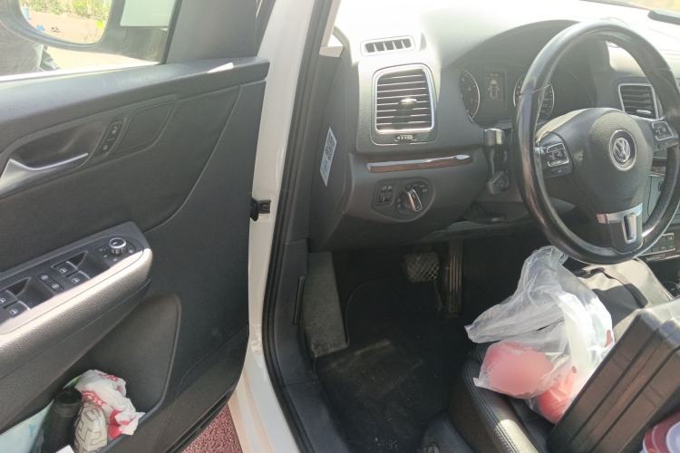 Used Volkswagen Sharan 2013 1.8TSI Comfort Model Euro IV Driver Seat