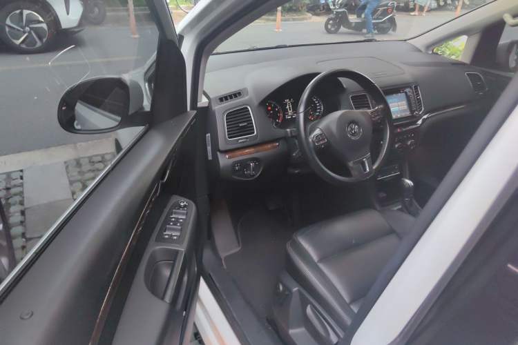 Used Volkswagen Sharan 2013 1.8TSI Comfort Model Driver Seat