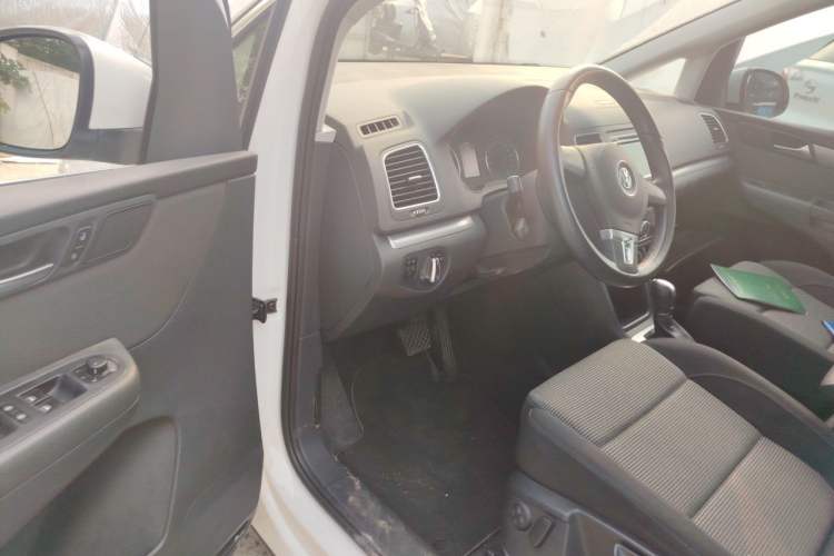 Used Volkswagen Sharan 2013 2.0 TSI Standard Model Driver Seat