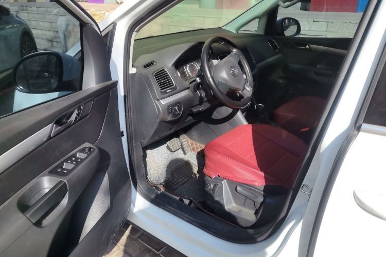 Used Volkswagen Sharan 2013 1.8TSI Standard Model Euro IV Driver Seat