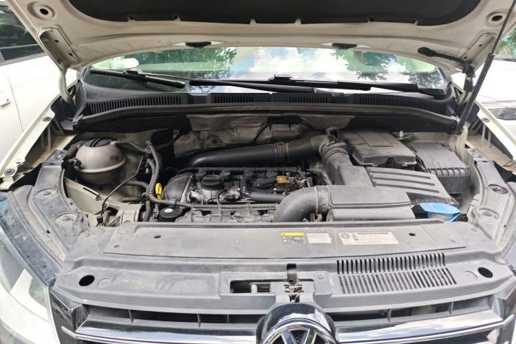 Used Volkswagen Sharan 2013 1.8TSI Standard Model Euro IV Engine Bay
