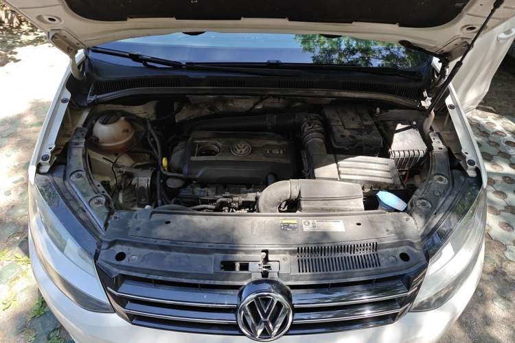 Used Volkswagen Sharan 2013 1.8TSI Comfort Model Engine Bay