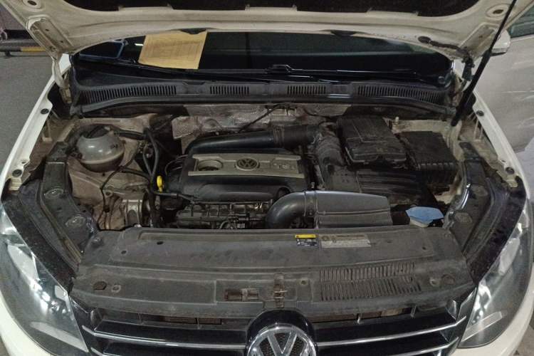 Used Volkswagen Sharan 2013 2.0 TSI Comfort Model Engine Bay