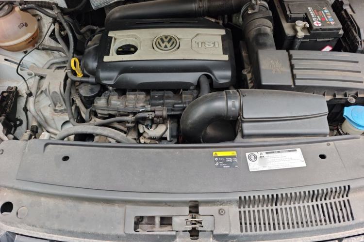 Used Volkswagen Sharan 2013 1.8TSI Comfort Model Euro IV Engine Bay