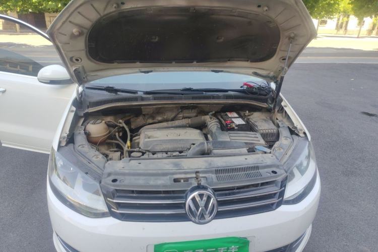 Used Volkswagen Sharan 2013 2.0 TSI Standard Model Engine Bay