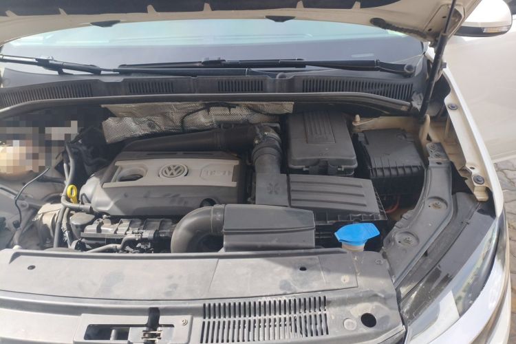 Used Volkswagen Sharan 2013 2.0 TSI Standard Model Engine Bay Left