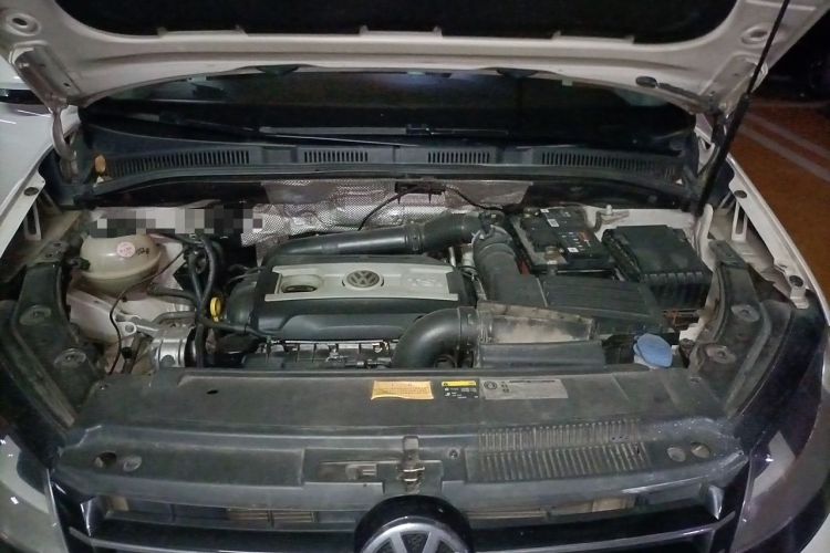 Used Volkswagen Sharan 2013 2.0 TSI Standard Model Engine Bay