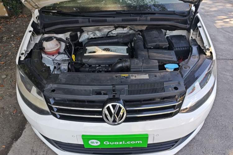 Used Volkswagen Sharan 2013 1.8TSI Standard Model Engine Bay