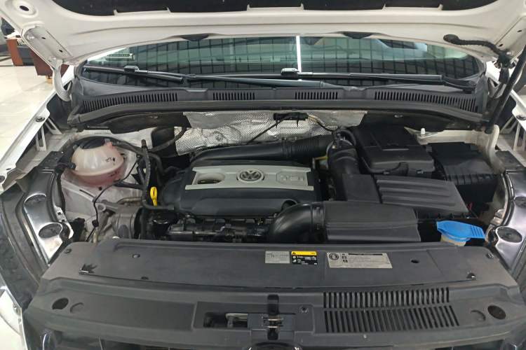 Used Volkswagen Sharan 2013 1.8TSI Comfort Model Engine Bay