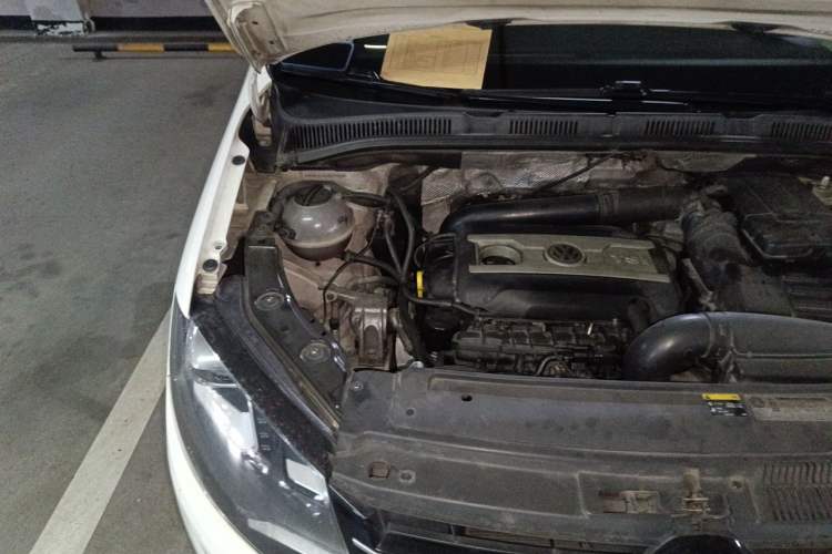 Used Volkswagen Sharan 2013 2.0 TSI Comfort Model Engine Bay Right