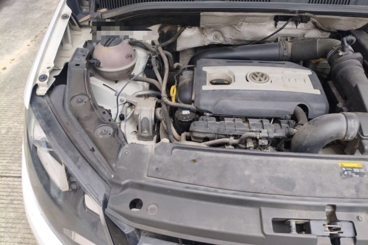 Used Volkswagen Sharan 2013 2.0 TSI Comfort Model Engine Bay Right