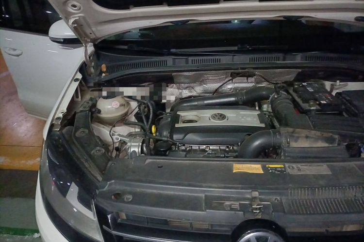 Used Volkswagen Sharan 2013 2.0 TSI Standard Model Engine Bay Right