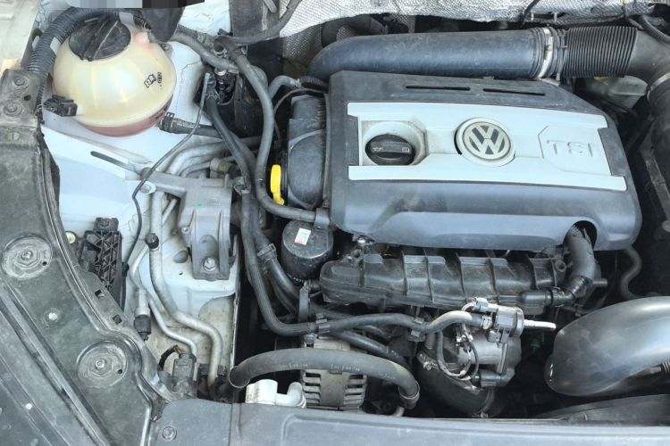 Used Volkswagen Sharan 2013 1.8TSI Comfort Model Engine Bay Right