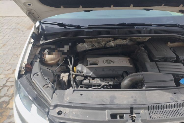 Used Volkswagen Sharan 2013 2.0 TSI Standard Model Engine Bay Right