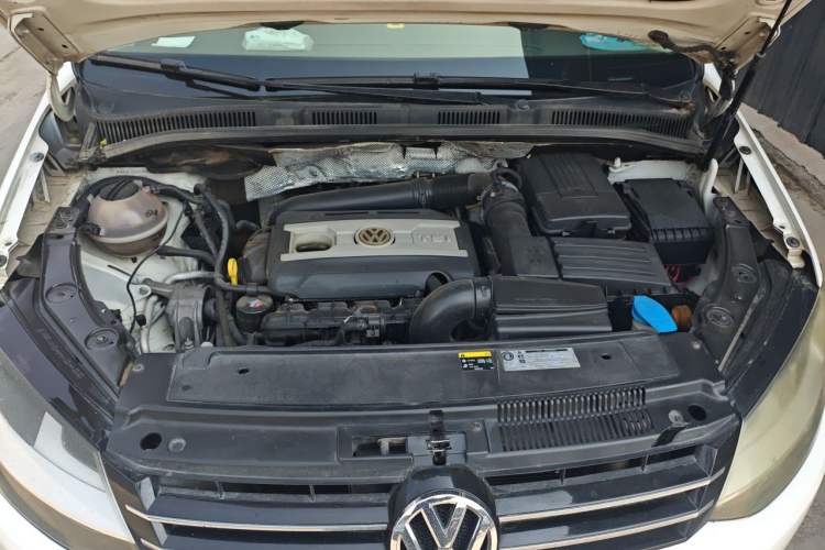 Used Volkswagen Sharan 2013 1.8TSI Comfort Model Engine Bay