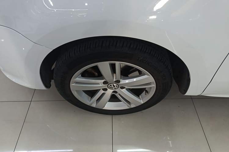 Used Volkswagen Sharan 2013 1.8TSI Comfort Model Exterior 4
