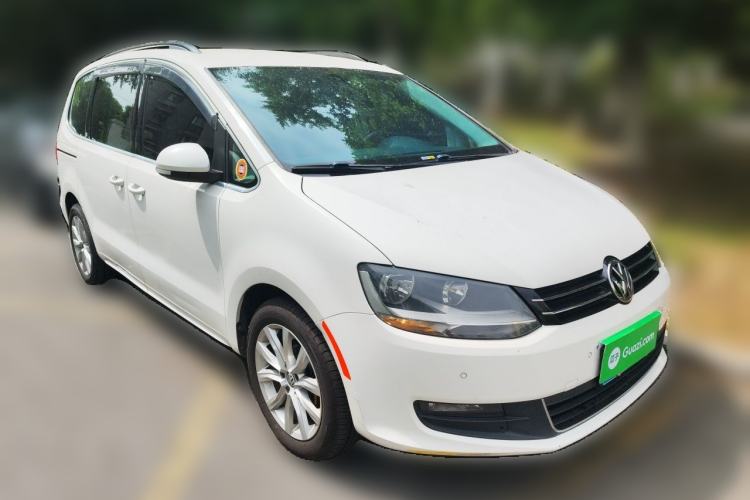 Used Volkswagen Sharan 2013 1.8TSI Standard Model Front Right 45 Deg