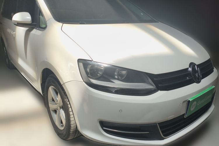 Used Volkswagen Sharan 2013 1.8TSI Comfort Model Euro IV Front Right 45 Deg