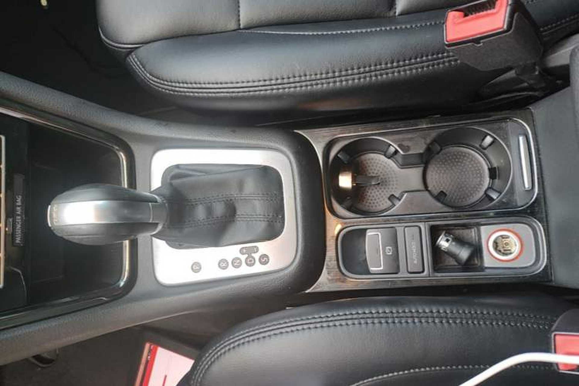 Used Volkswagen Sharan 2013 1.8TSI Standard Model Gear Lever