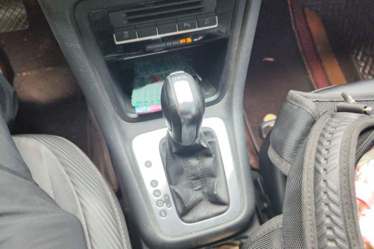 Used Volkswagen Sharan 2013 1.8TSI Standard Model Gear Lever