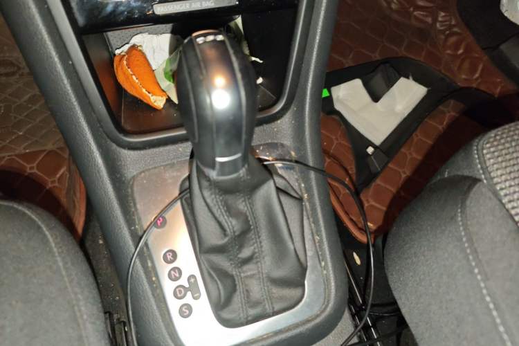 Used Volkswagen Sharan 2013 1.8TSI Standard Model Gear Lever
