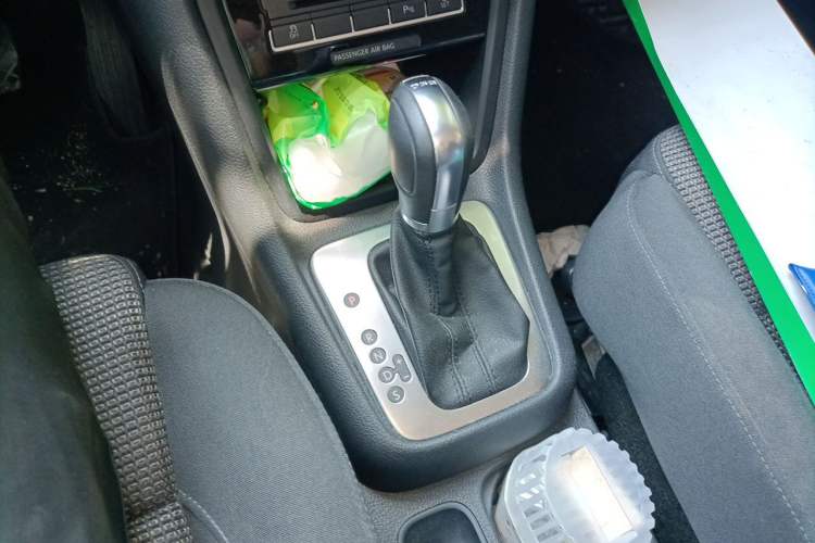 Used Volkswagen Sharan 2013 2.0 TSI Standard Model Gear Lever