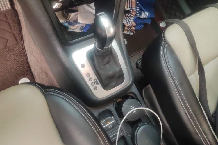 Used Volkswagen Sharan 2013 1.8TSI Standard Model Gear Lever