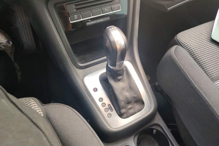 Used Volkswagen Sharan 2013 2.0 TSI Standard Model Gear Lever