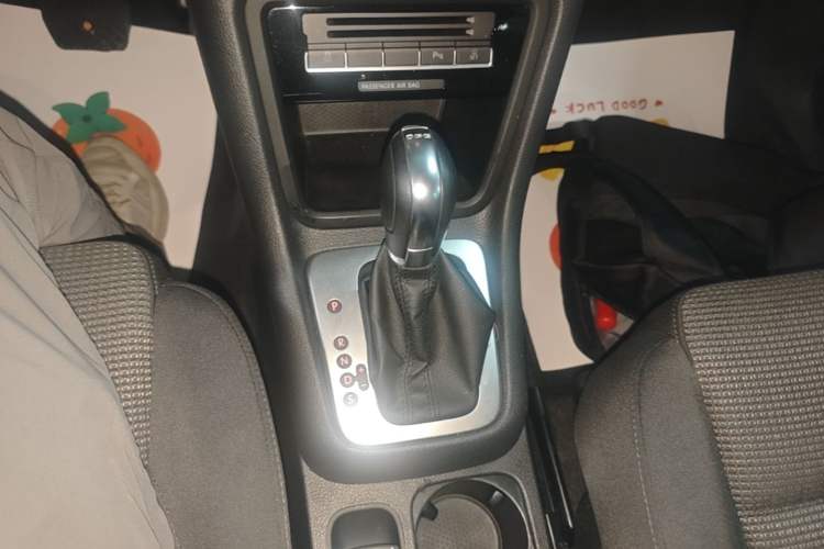 Used Volkswagen Sharan 2013 2.0 TSI Standard Model Gear Lever
