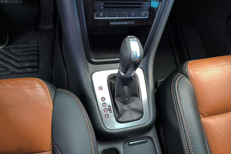 Used Volkswagen Sharan 2013 1.8TSI Comfort Model Euro IV Gear Lever