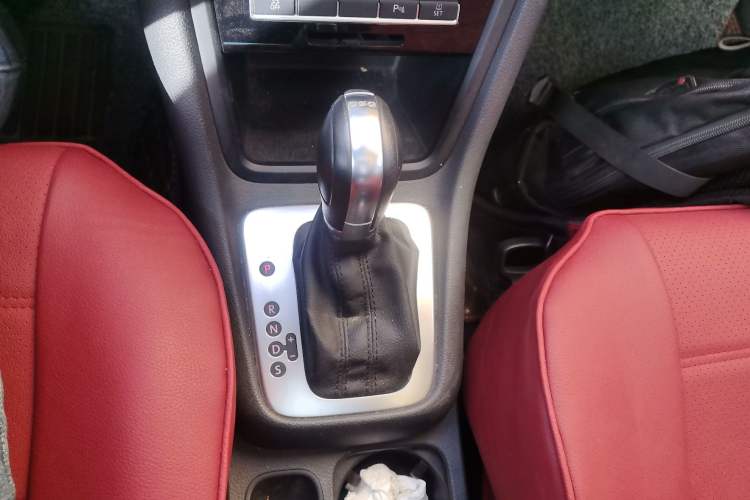 Used Volkswagen Sharan 2013 1.8TSI Standard Model Euro IV Gear Lever