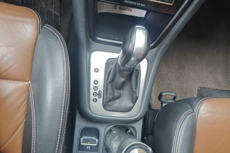 Used Volkswagen Sharan 2013 1.8TSI Comfort Model Euro IV Gear Lever
