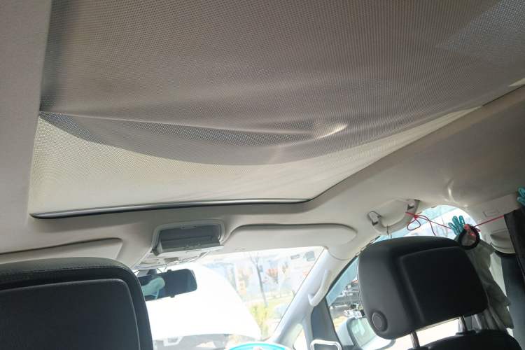 Used Volkswagen Sharan 2013 1.8TSI Comfort Model Euro IV Headliner