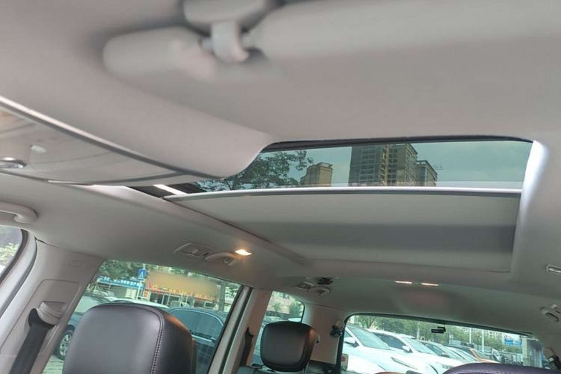 Used Volkswagen Sharan 2013 1.8TSI Standard Model Headliner