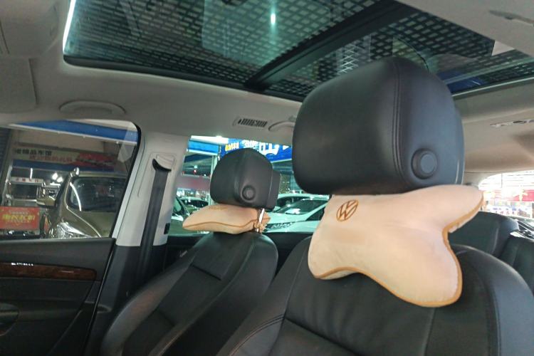 Used Volkswagen Sharan 2013 1.8TSI Comfort Model Headliner