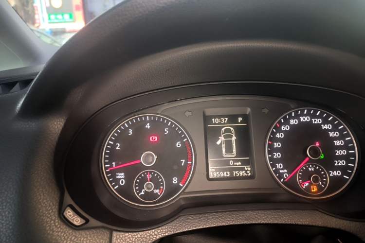 Used Volkswagen Sharan 2013 1.8TSI Standard Model Instrument Cluster