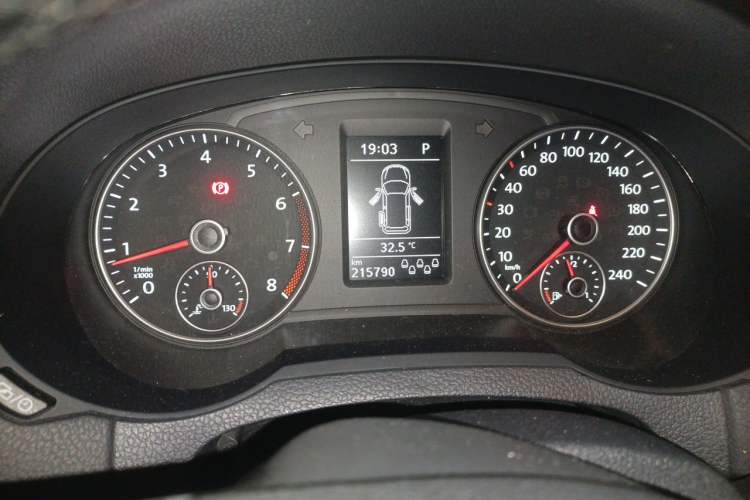 Used Volkswagen Sharan 2013 1.8TSI Comfort Model Euro IV Instrument Cluster