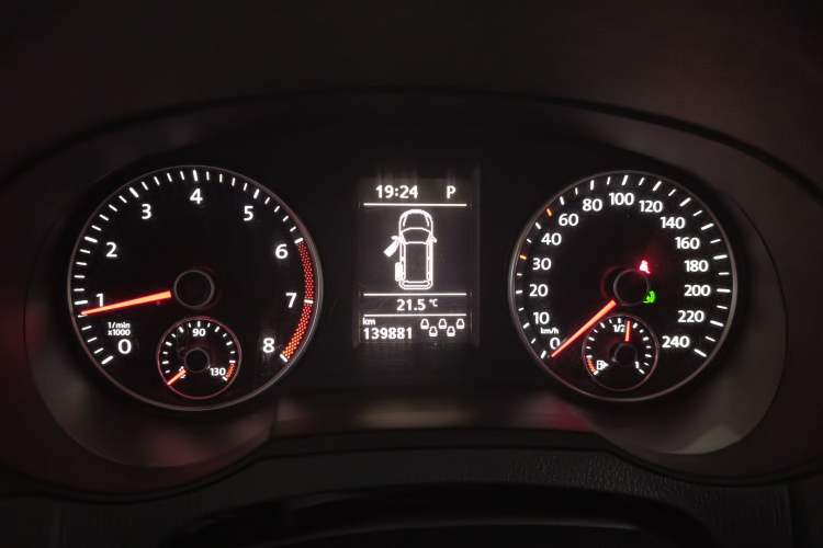 Used Volkswagen Sharan 2013 1.8TSI Standard Model Euro IV Instrument Cluster