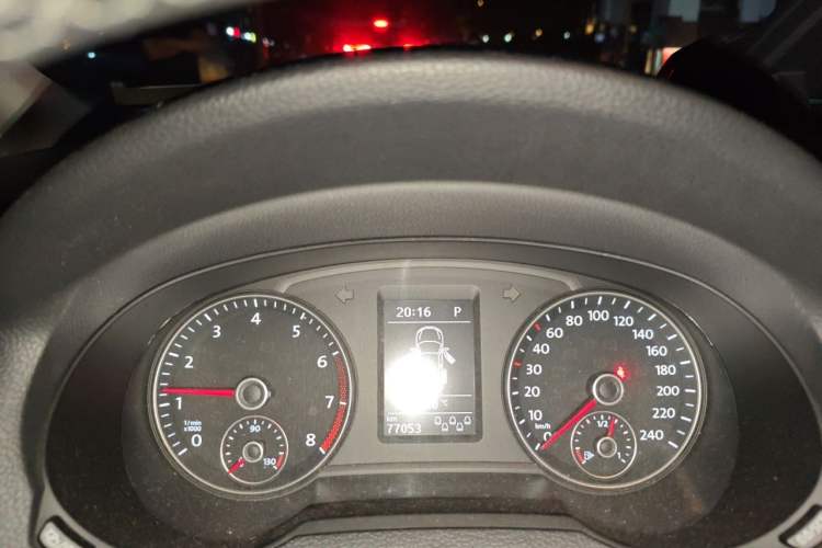 Used Volkswagen Sharan 2013 1.8TSI Standard Model Instrument Cluster