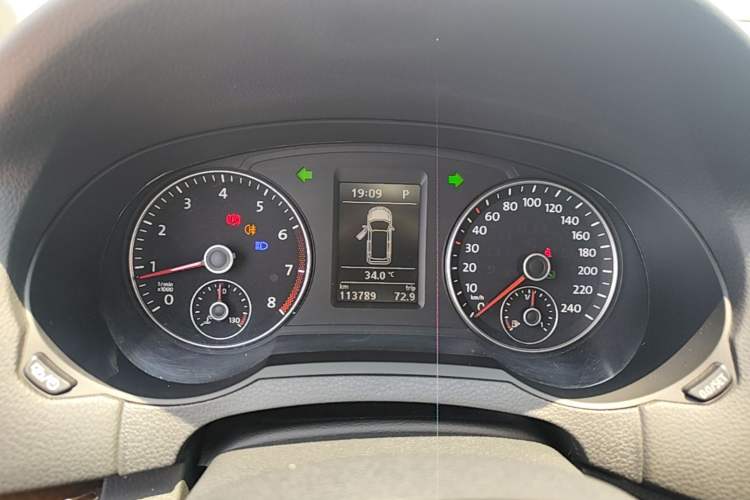 Used Volkswagen Sharan 2013 1.8TSI Comfort Model Instrument Cluster
