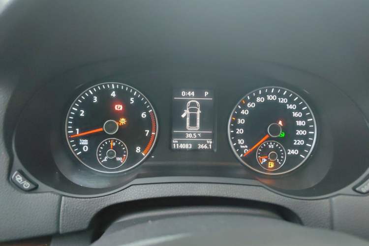 Used Volkswagen Sharan 2013 1.8TSI Comfort Model Instrument Cluster