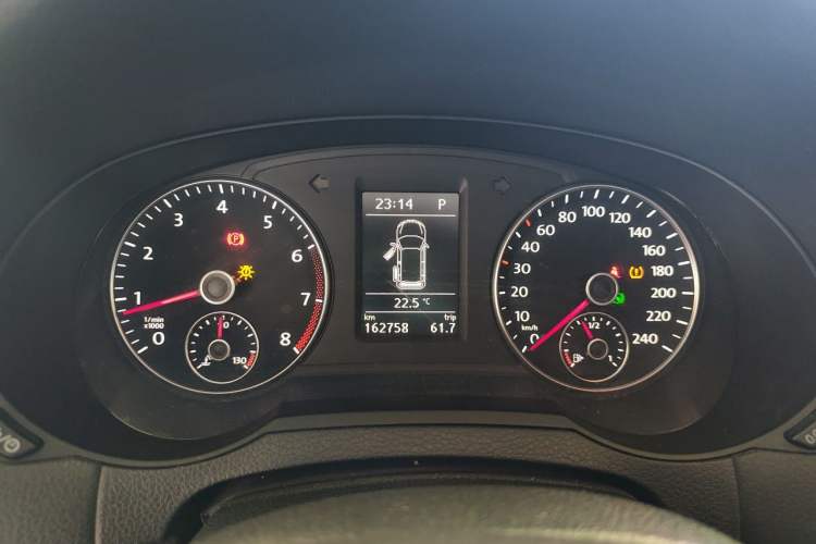 Used Volkswagen Sharan 2013 2.0 TSI Standard Model Instrument Cluster