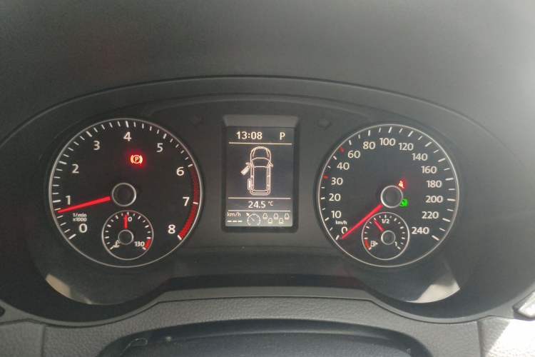 Used Volkswagen Sharan 2013 1.8TSI Comfort Model Euro IV Instrument Cluster