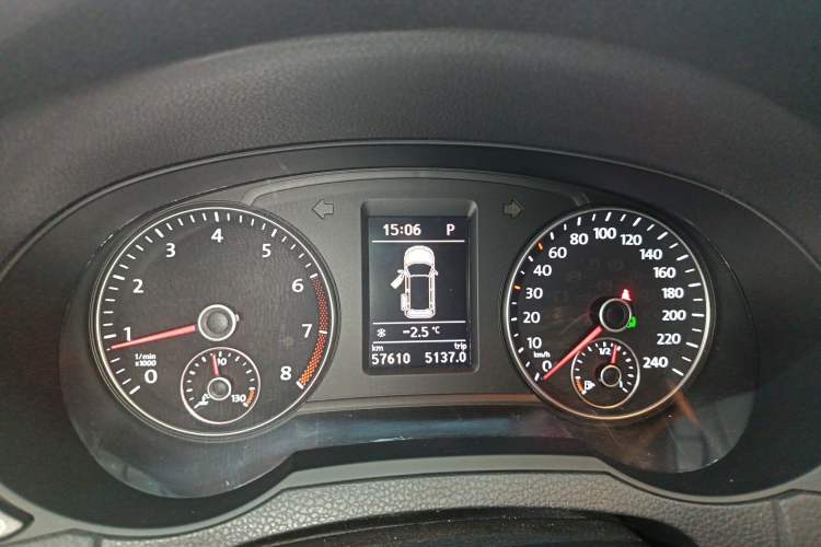 Used Volkswagen Sharan 2013 1.8TSI Comfort Model Instrument Cluster