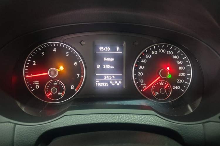 Used Volkswagen Sharan 2013 2.0 TSI Standard Model Instrument Cluster