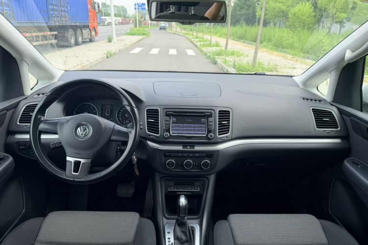 Used Volkswagen Sharan 2013 1.8TSI Standard Model Interior 1