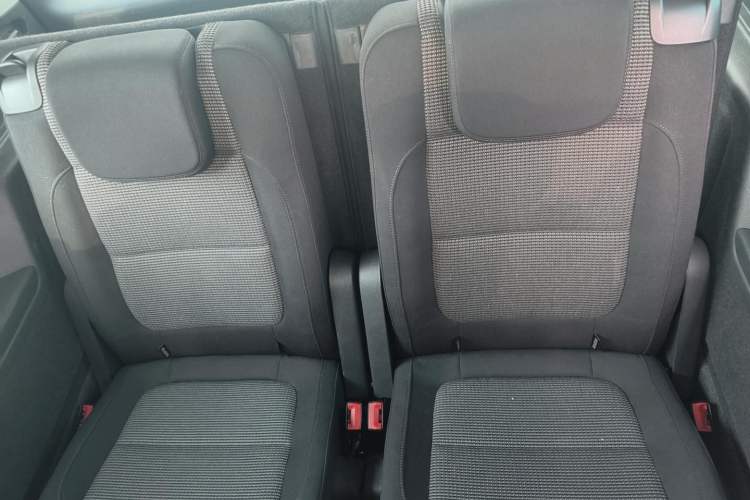 Used Volkswagen Sharan 2013 1.8TSI Standard Model Euro IV Interior 11